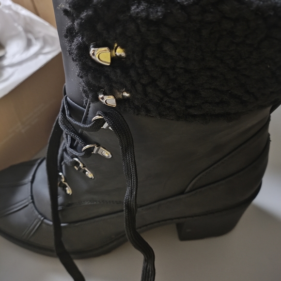 Brand new Black Caviar size 6 boots - Picture 3 of 5